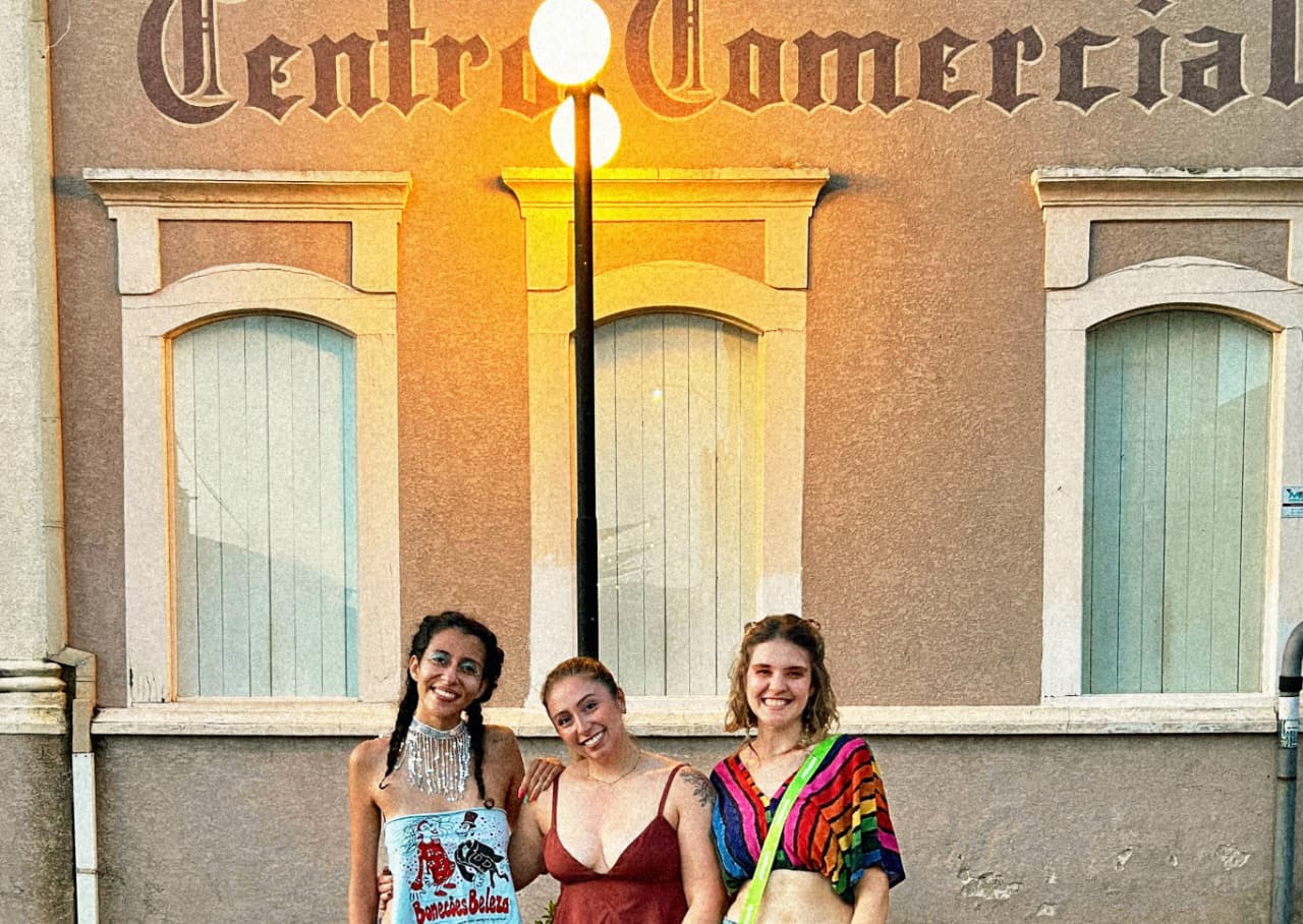 Praças, avenidas e largos: Os espaços urbanos que sustentam o carnaval